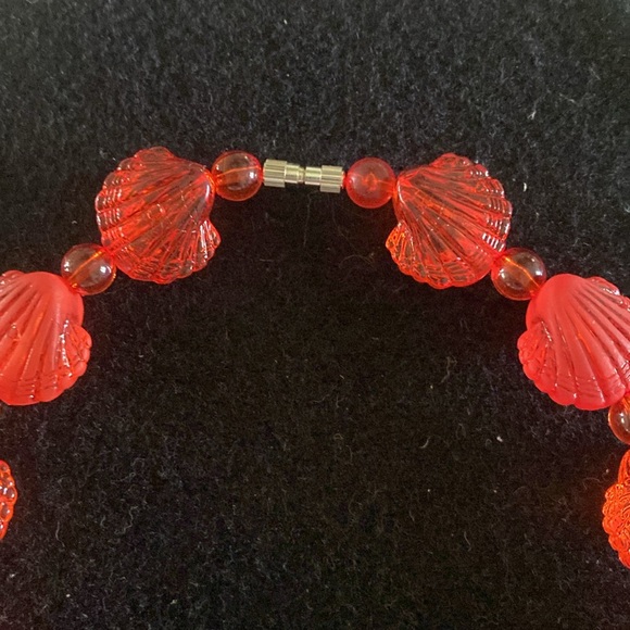 Vintage Shell Lucite Beaded Necklace FINAL PRICE DROP - Picture 3 of 3